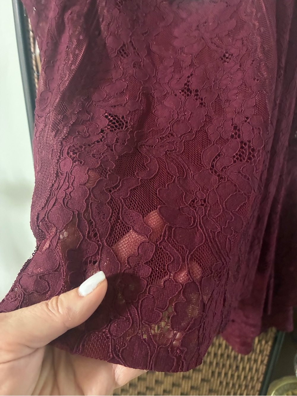 Laundry By Shelli Segal Burgundy Off the Shoulders Blouse - Picture 8 of 8